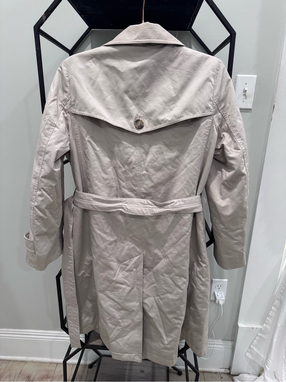 Light Beige Trench Coat with Belt - Picture 4 of 4